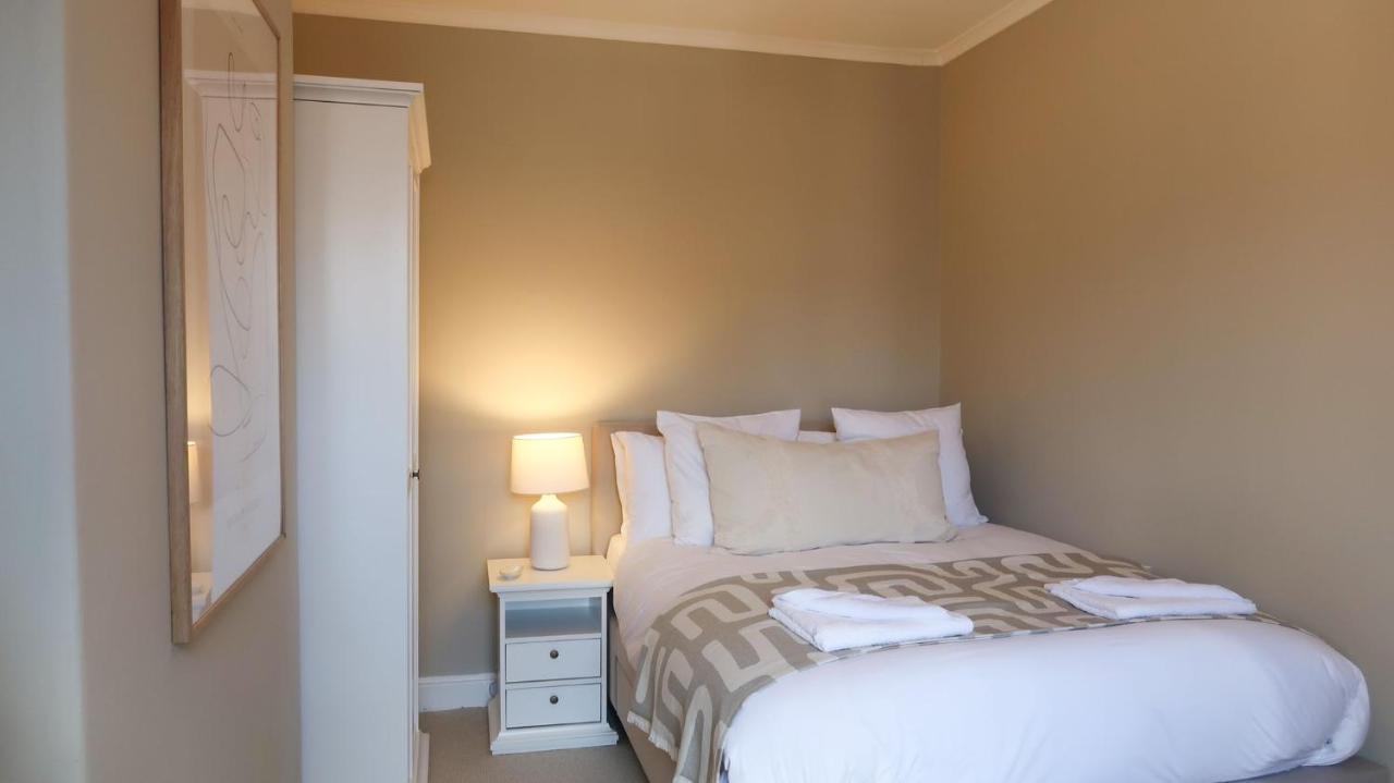Luxury Living Outside The City Walls - Sleeps Six! Chester Eksteriør bilde
