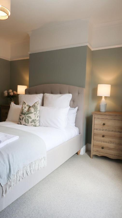 Luxury Living Outside The City Walls - Sleeps Six! Chester Eksteriør bilde