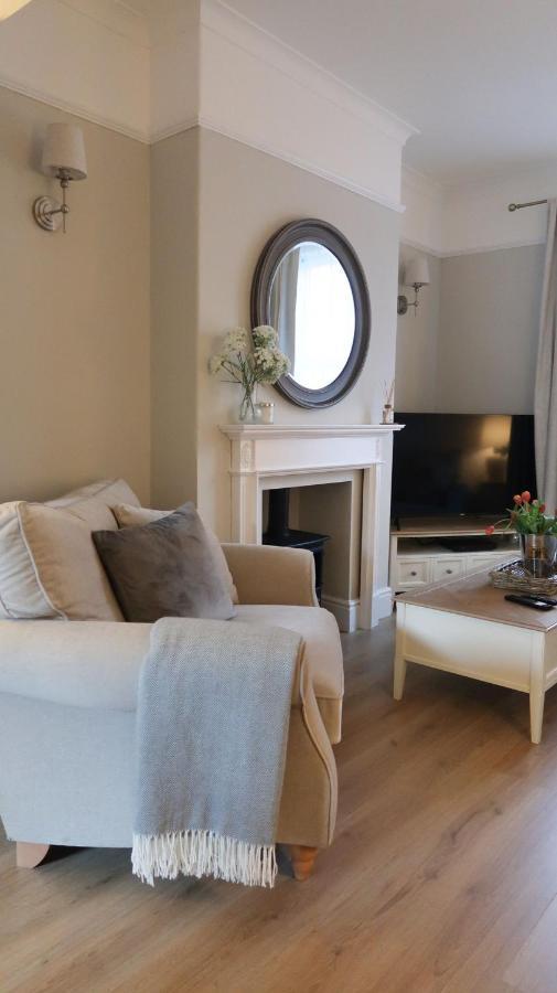 Luxury Living Outside The City Walls - Sleeps Six! Chester Eksteriør bilde