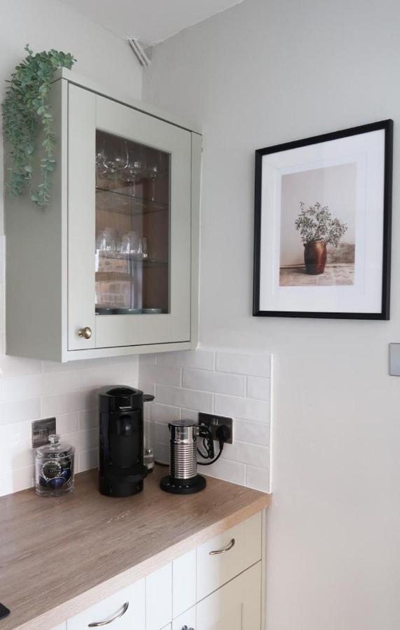 Luxury Living Outside The City Walls - Sleeps Six! Chester Eksteriør bilde